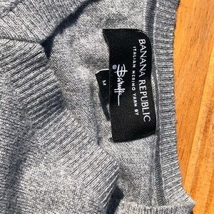 Banana Republic Sweater Size Medium